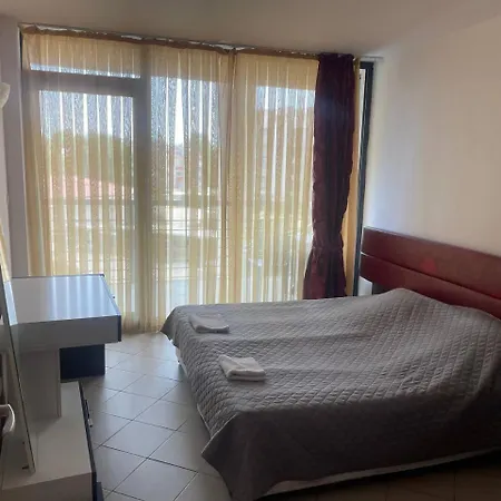 голям двустаен 300 м от плажа 307 شقة
