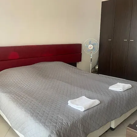 голям двустаен 300 м от плажа 307 شقة *
